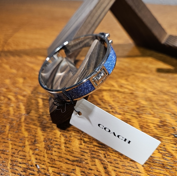 Coach Silver and Blue Sparkle Enamel Bangle Bracelet NWT - Picture 4 of 5